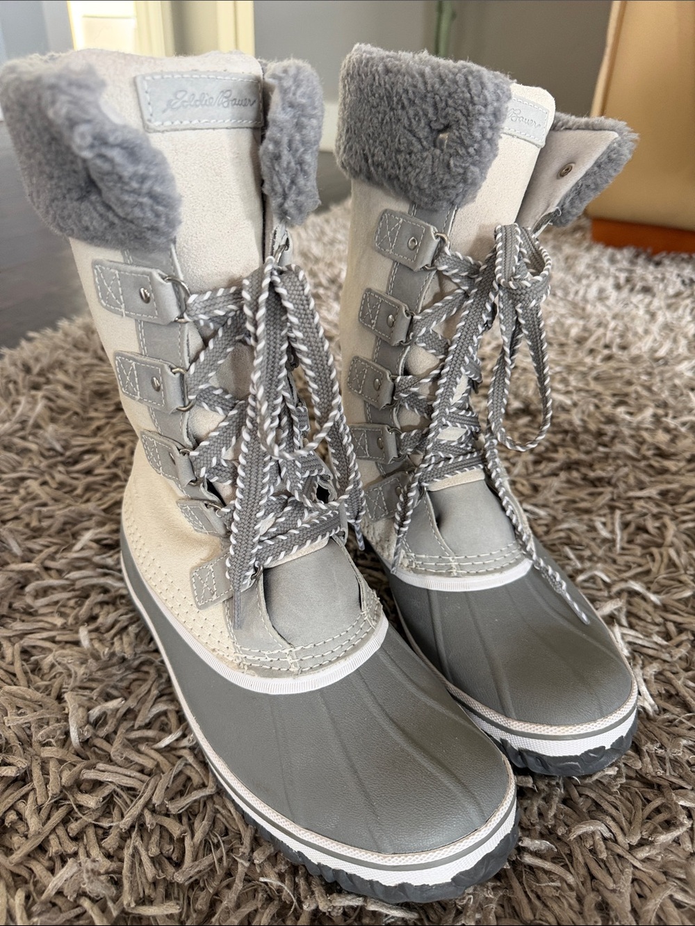 Eddie Bauer Women's Gray and Cream Insulated Winter Boots